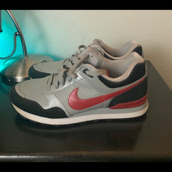 Nike Running/Trail Shoe - Picture 4 of 7